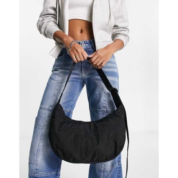 BAGGU Handbags - BAGGU Medium Nylon Crescent Bag
